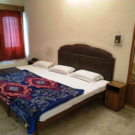 Hotel Vinayakam Udaipur Eksteriør billede